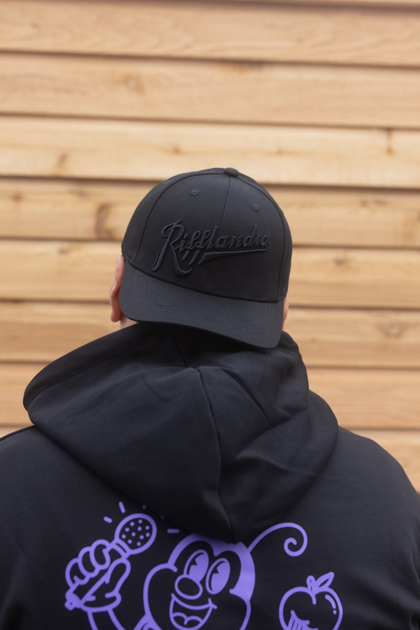 RIFFLANDIA BLACK-ON-BLACK BASEBALL CAP